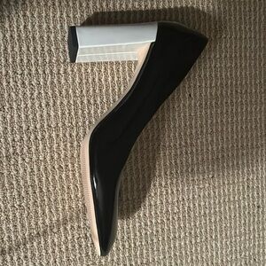 Anne Klein iflex Jaclyn black patent with white patent heels